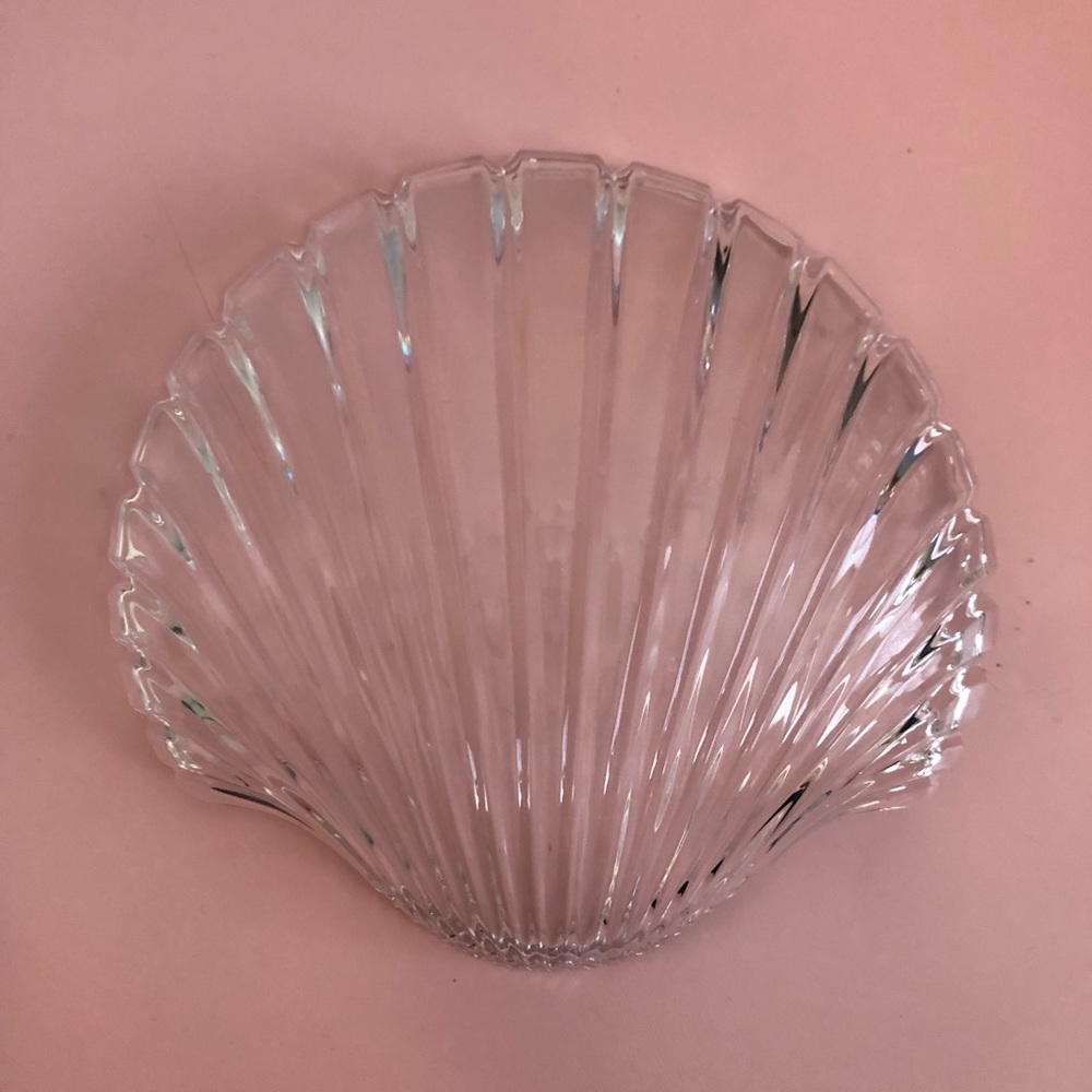Mikasa Shell Dish - Picture 2 of 5